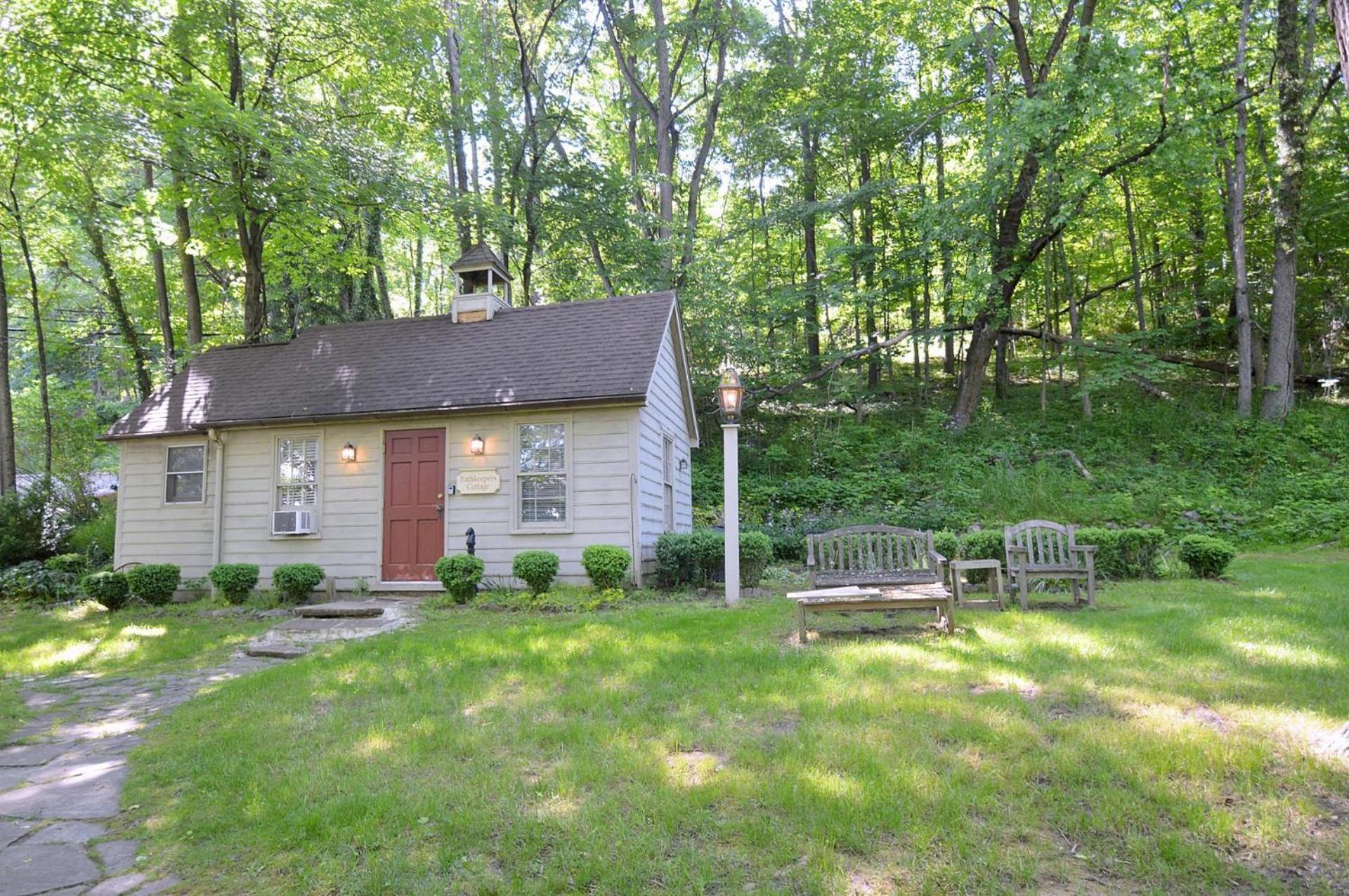 Bathkeepers Cottage Berkeley Springs Exteriör bild